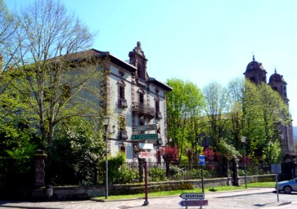 Elizondo (Baztan) - Casa Paularena 1