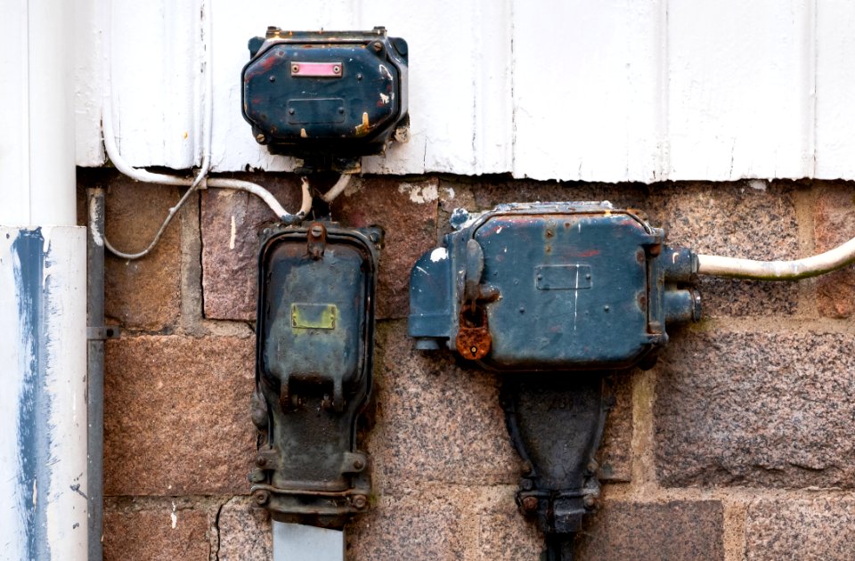 Electricity boxes at Gamla Strandgatan 24, Gamlestan, Lysekil