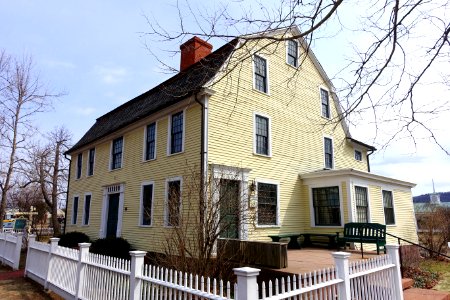Elisha Phelps Tavern, c. 1771 - Simsbury, CT - DSC00603