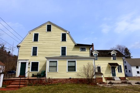 Elisha Phelps Tavern, c. 1771 - Simsbury, CT - DSC00600