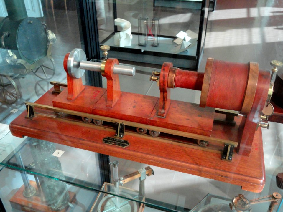 Electromagnetism study device - Cabinet of Physics (Arppeanum) - - DSC05158
