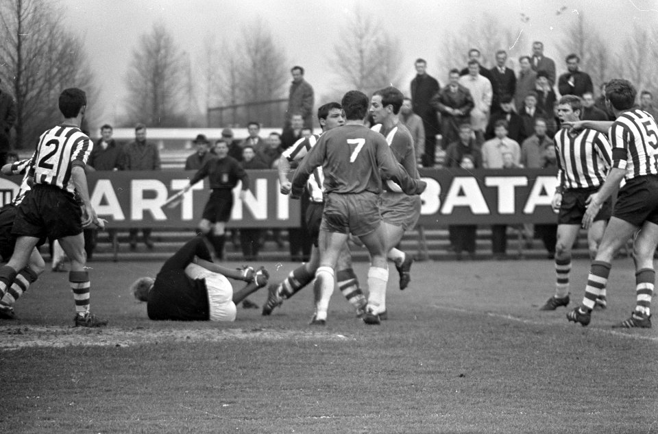 Elinkwijk tegen Sparta, spelers maken ruzie, Bestanddeelnr 918-9647