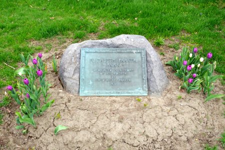 Elizabeth Parker Park Memorial - Elizabeth Parker Memorial Park - Westfield, MA - DSC02255