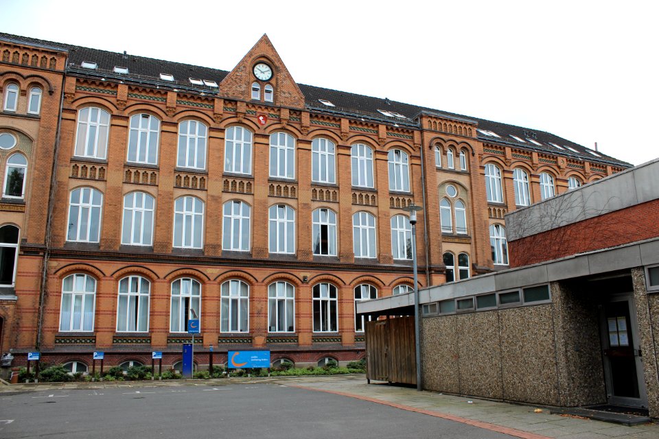 Elisabethschule in Bremen, Elisabethstraße 135 - Mädchenschule