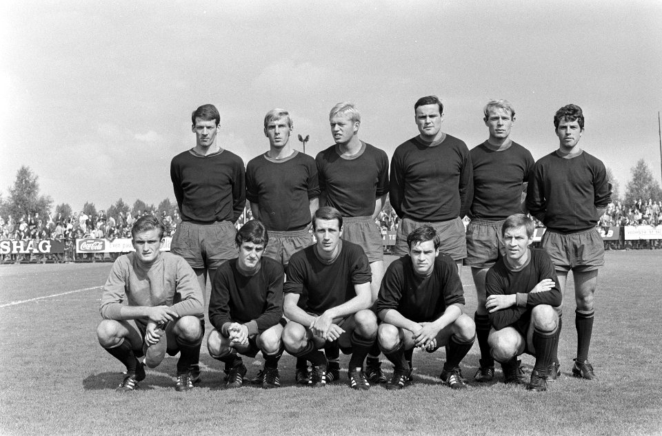 Elinkwijk tegen Haarlem 2-2. Elftal Haarlem (staand vlnr) Wentin, van Duffelen , Bestanddeelnr 920-6870