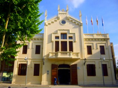 El Prat de Llobregat - Plaça de la Vila, Ayuntamiento 1