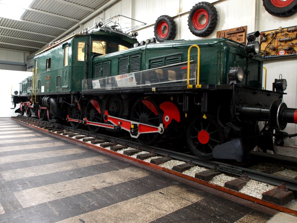 Elektrolokomotive Ce 6-8 II der Schweizerischen Bundesbahnen in Sinsheim