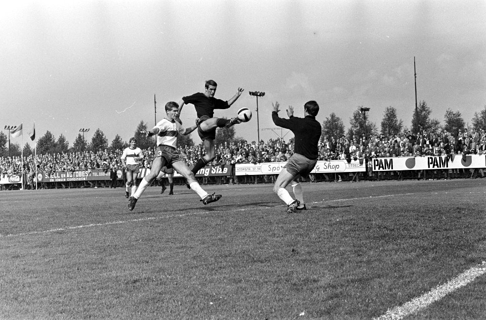Elinkwijk tegen Haarlem 2-2. Spelmomenten (aanval van Haarlem), Bestanddeelnr 920-6869
