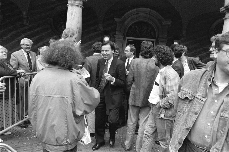 Elco Brinkman op het Binnenhof, Bestanddeelnr 934-5052