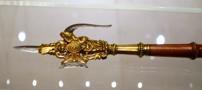 Elephant driver's hook (ankusa), South India, 18th-19th century, iron, brass, wood - Ethnological Museum, Berlin - DSC01546