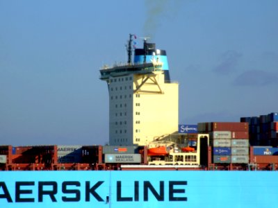 Eleonora Maersk p8 9321500, leaving Port of Rotterdam, Holland 25-Jan-2007