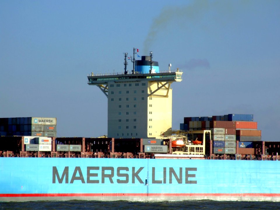 Eleonora Maersk p5 9321500, leaving Port of Rotterdam, Holland 25-Jan-2007
