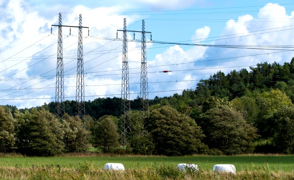 Electricity pylons in Häggvall 11