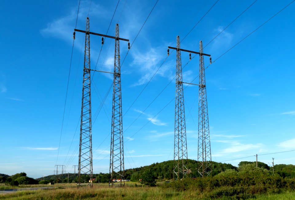 Electricity pylons in Häggvall 1