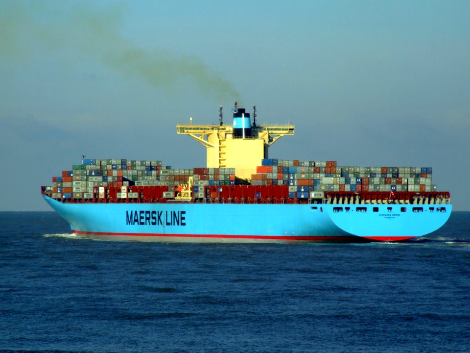 Eleonora Maersk pF 9321500, leaving Port of Rotterdam, Holland 25-Jan-2007