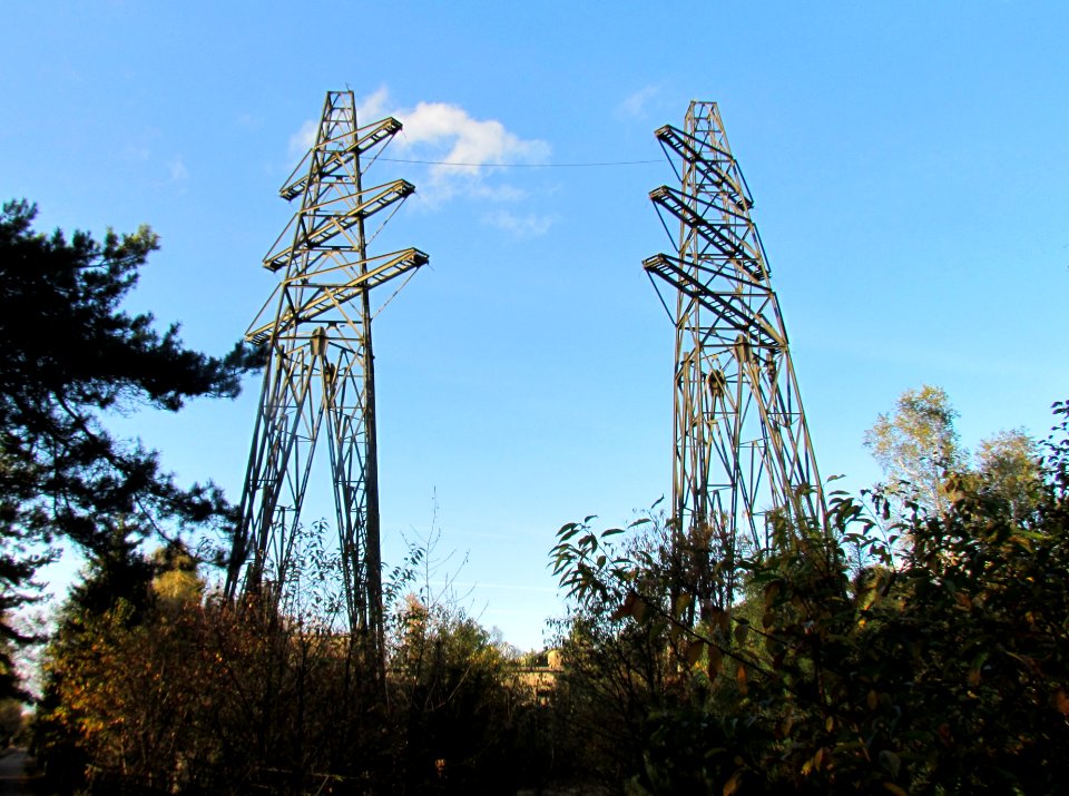 Elektriciteitsmasten 50kV-station Radio Kootwijk