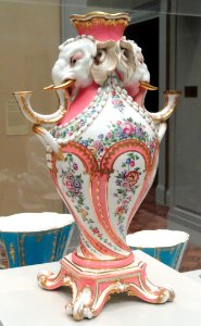 Elephant Candelabrum Vase, 1757-1758, Sèvres Porcelain Manufactory, probably designed by Jean-Claude Duplessis, painted by Pierre-Louis-Philippe Armand - Art Institute of Chicago - DSC09441