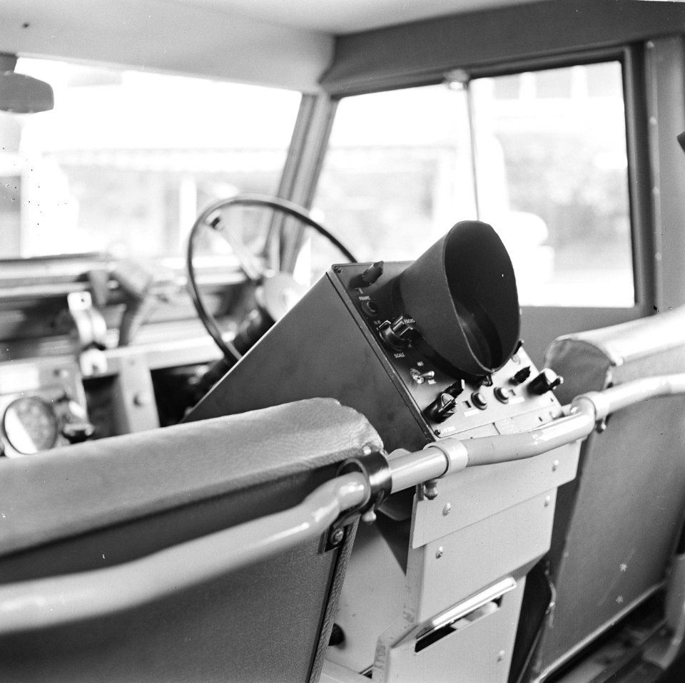 Elektronisch kompas gemonteerd in een auto, Bestanddeelnr 918-3078