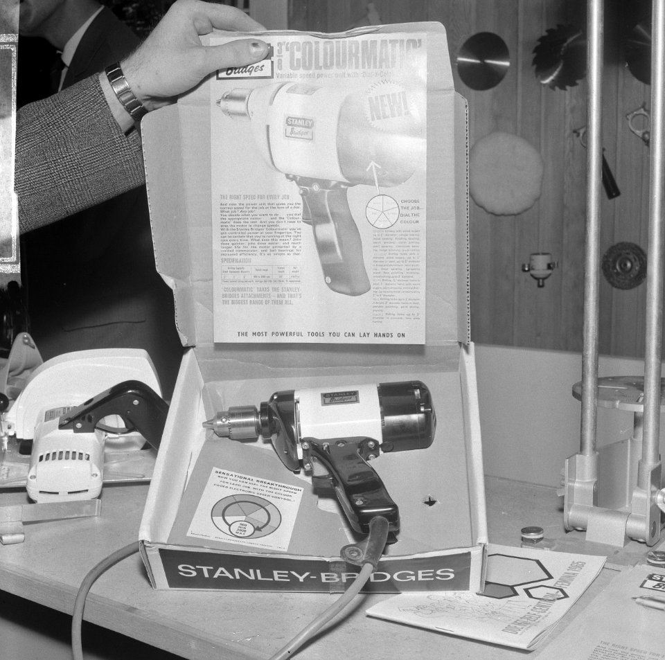 Elektrische boor, tentoongesteld op de beurs, Bestanddeelnr 918-3003