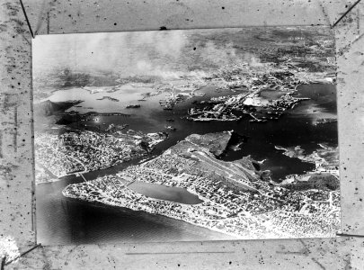 Dutch West indies, Willemstad, Curacao, showing the natural harbour West-Indië,, Bestanddeelnr 935-1447