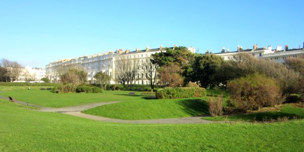 East Side of Adelaide Crescent, Kingsway, Hove (NHLE Code 1298665) (January 2017) (6)