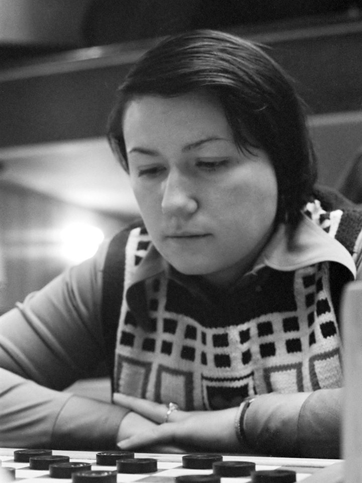 Elena Michailovskaja (1976)