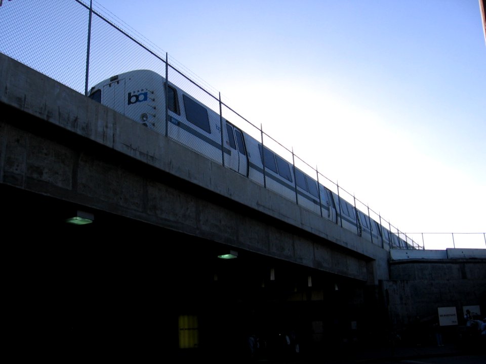 East Dublin - Pleasanton BART station 2534 09