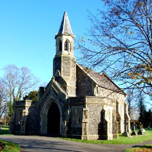 East Chapel at Kingston Cemetery, St Mary's Road, Kingston, Portsmouth (NHLE Code 1387192) (November 2017)