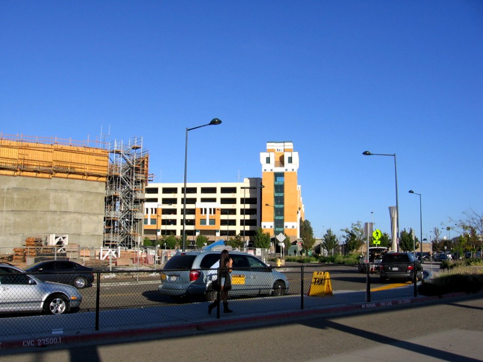 East Dublin - Pleasanton BART station 2530 05