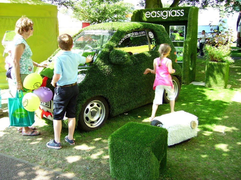 EasigrassCarBedfordRiverFestival