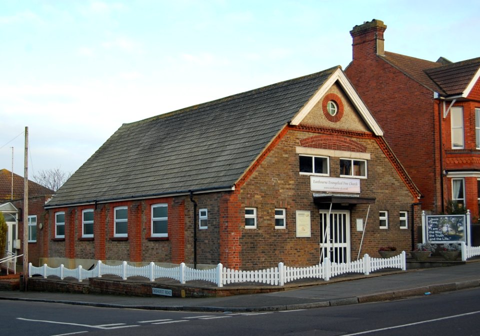 Eastbourne Evangelical Free Church, Victoria Drive, Old Town, Eastbourne (February 2019) (5)