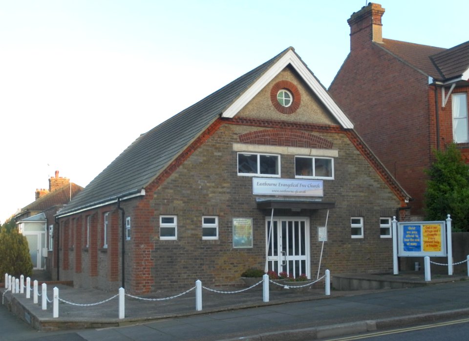 Eastbourne Evangelical Free Church, Victoria Drive, Old Town, Eastbourne (October 2012) (1)