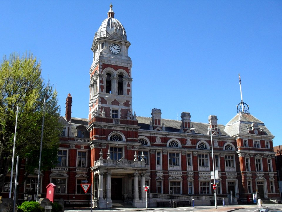 Eastbourne Town Hall, Grove Road, Eastbourne (NHLE Code 1043621) (May 2010)