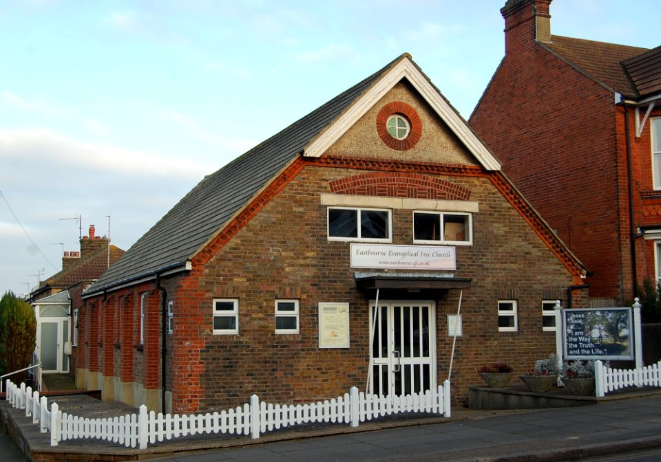 Eastbourne Evangelical Free Church, Victoria Drive, Old Town, Eastbourne (February 2019) (2)