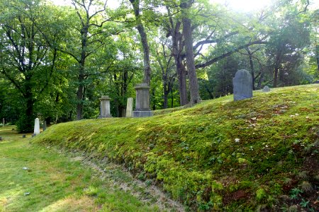 East Parish Burying Ground - Newton, MA - DSC07311