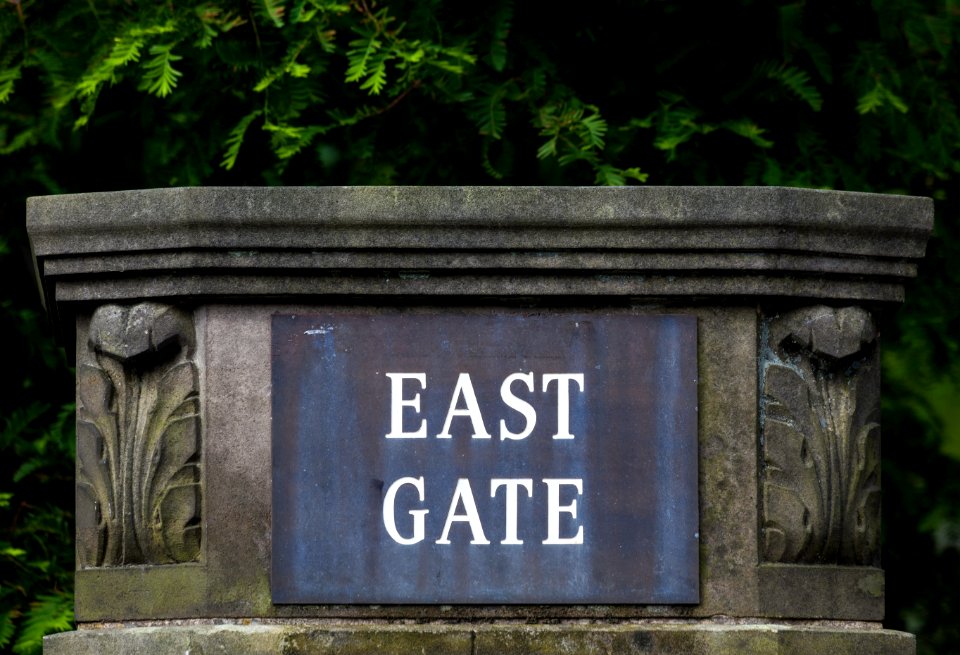 East gate, Royal Botanic Garden Edinburgh, Scotland, GB, IMG 3738 edit