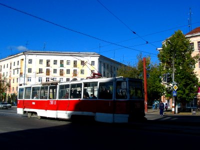 Dzerzinsk tram 286 20041002 022 prospekt Lenina