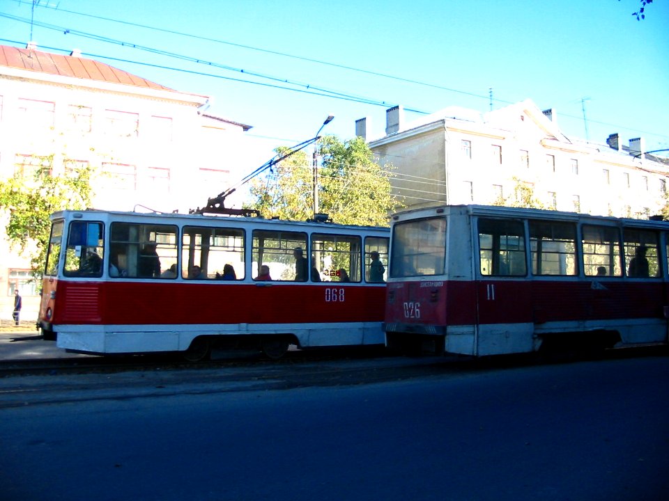 Dzerzinsk tram 068 20041002 033 prospekt Lenina