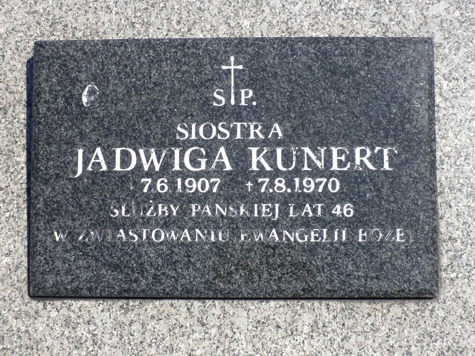 Dziegielow cemetery grave of deaconess Kunert