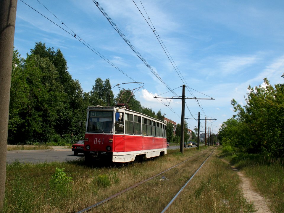 Dzerzinsk tram 041 20070629 239 ulitsa Tereshkovoj