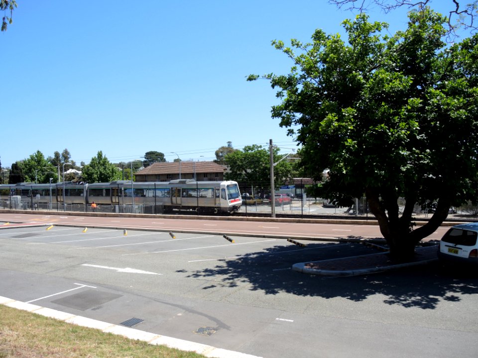E37 Bayswater Station (October 2020) 19