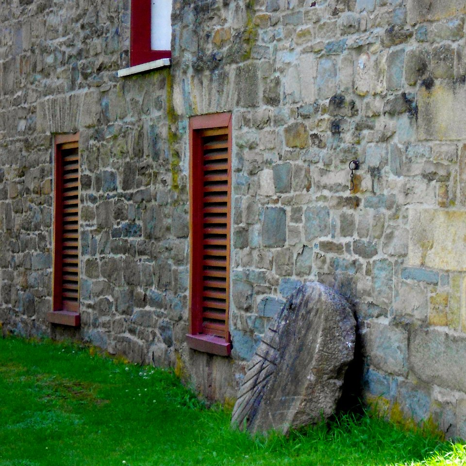 E Berlin Mill I millstone