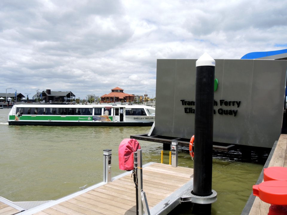 E37 Elizabeth Quay (1Feb2016) 05