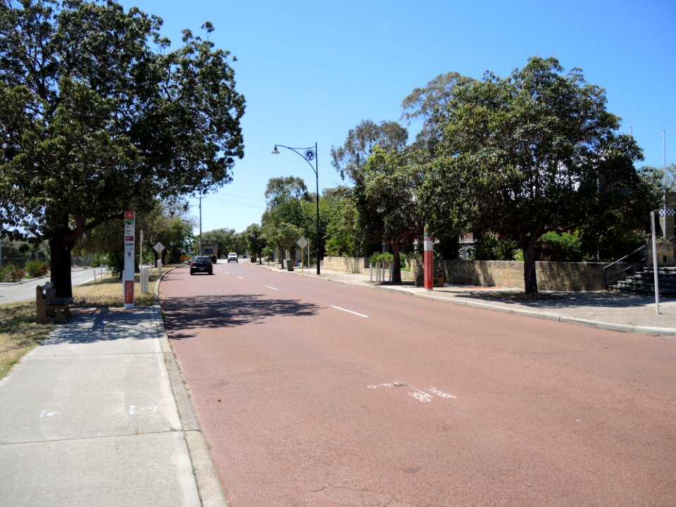 E37 Bayswater Station (October 2020) 13