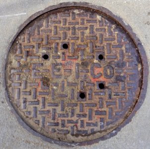E E I Co - manhole cover - Cambridge, MA - DSC02475