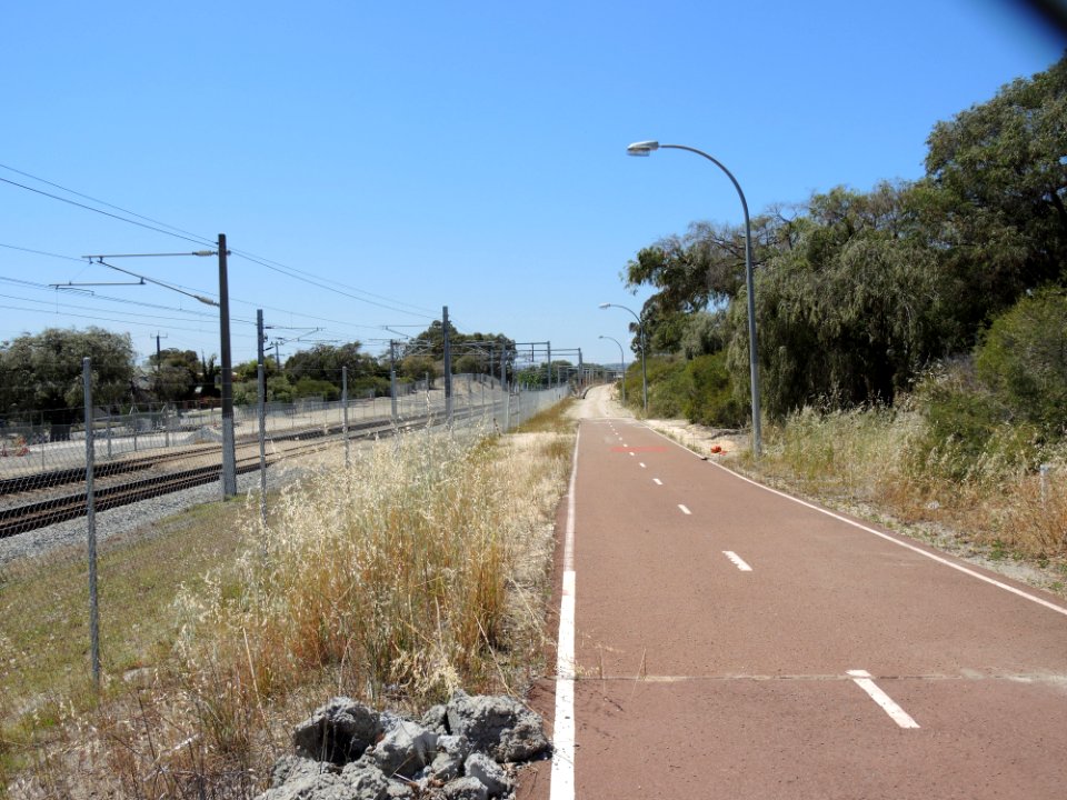 E37 Bayswater Station (October 2020) 25