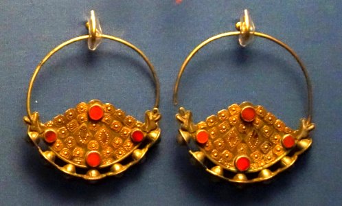 Earrings, Turkmen peoples, Afghanistan, Iran, or Turkmenistan, mid 20th century, gilded silver, carnelian - Fernbank Museum of Natural History - DSC09976