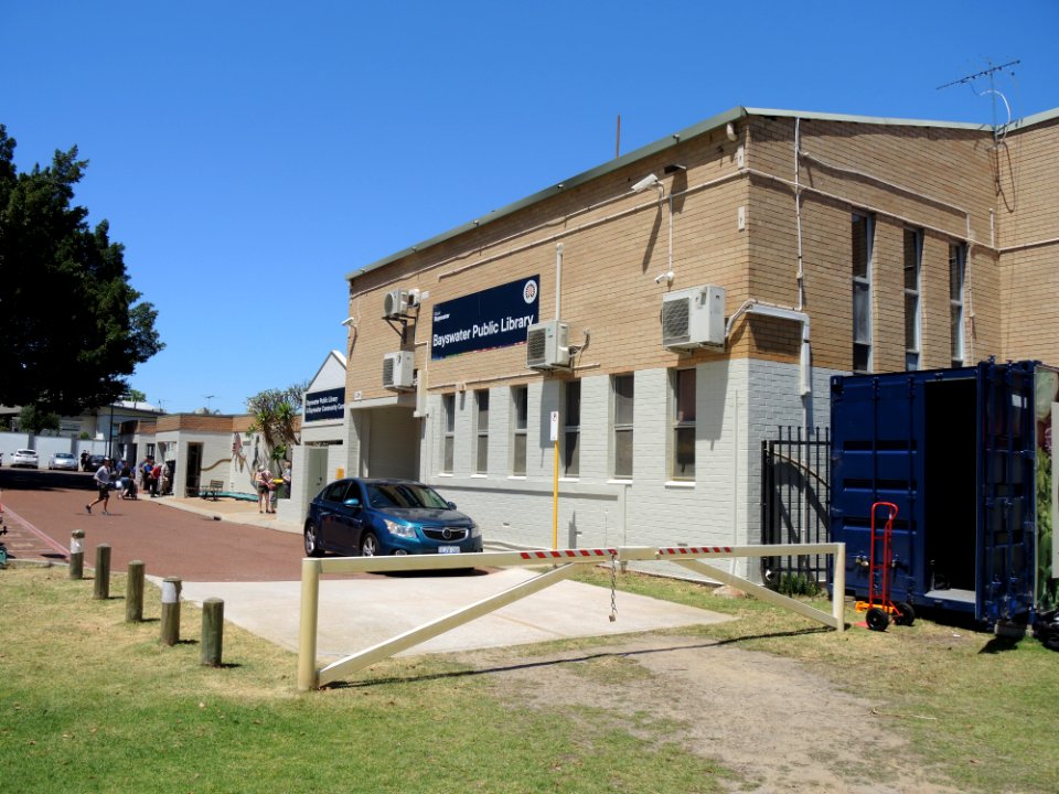 E37 Bayswater Library from north (October 2020)