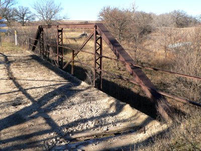 E Fork Wolf Creek bridge, 290 Dr, NE truss 2
