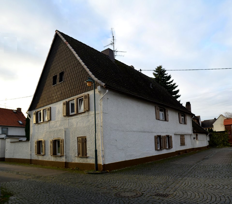 Eddersheim, Backesstraße 7